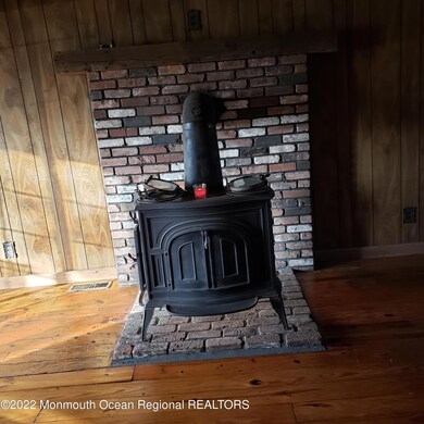 401 Lilac St, Lakehurst, NJ 08733 - photo 6