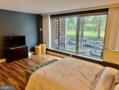 Potomac Place Tower unit N123, Washington, DC 20024 - photo 2