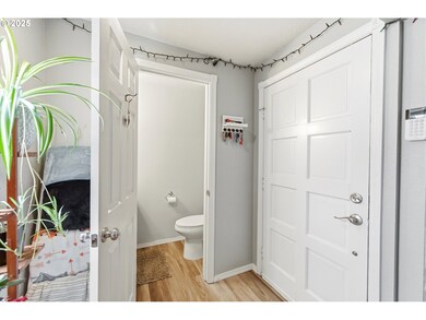 1450 SW Bridlewood Dr unit 8, Dallas, OR 97338 - photo 4