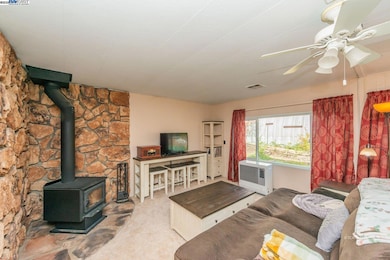 51 Steelhead Cir, Lewiston, CA 96052 - photo 3