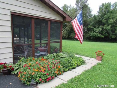 Porch - Screened