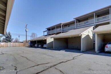 04 Carport