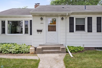 Front Entryway