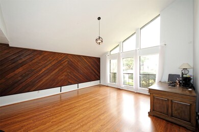 5607 Council Grove Ct, Houston, TX 77088 - photo 3