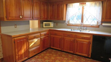 70 Pleasant St, Hooksett, NH 03106 - photo 2