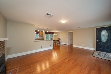 24 Darling St, Warwick, RI 02886 - photo 6