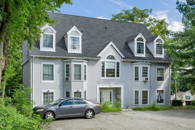 18 Windsor St, Worcester, MA 01605 - photo 2