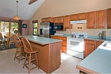 72 Helen Dr, Abington, MA 02351 - photo 2