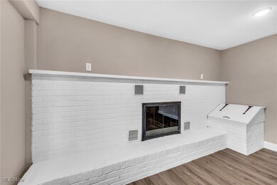 3006 Abbe Rd N, Sheffield Lake, OH 44054 - photo 6