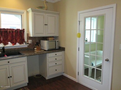 828 Church St, Hawley, PA 18428 - photo 7