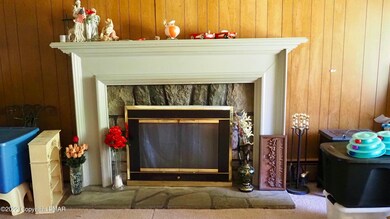 548 Pleasant Ridge Rd, Cresco, PA 18326 - photo 6