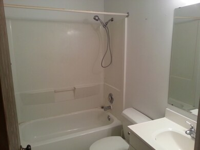 310 Golf Ln unit 310, Algonquin, IL 60102 - photo 6