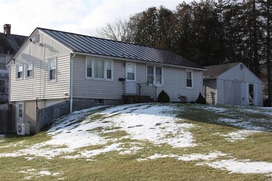 138 Woodward Ave, West Rutland, VT 05777 - photo 7