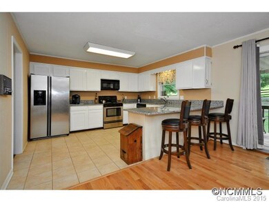 70 Odonald Rd, Asheville, NC 28806 - photo 6