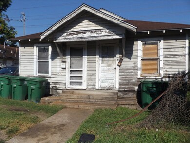 5617 Elysian St unit 8, Houston, TX 77009 - photo 2