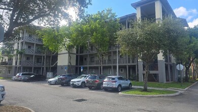 2801 Riverside Dr unit 107S, Coral Springs, FL 33065 - photo 4