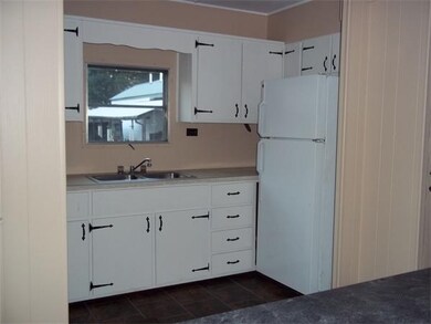 42 Adams Rd unit 63, Greenfield, MA 01301 - photo 6