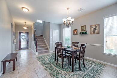 This open Dining Space gives you tons of flexibility for just about any size, shape and seating configuration you need for the family meal or holiday gathering! Direct access to the kitchen adds to the function and convenience!