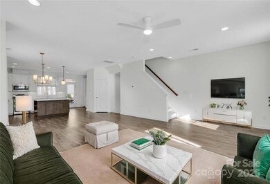 2305 Silver Crescent Dr, Charlotte, NC 28273 - photo 3