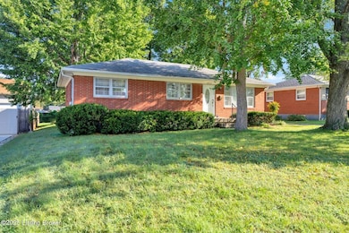 4917 Ronwood Dr, Louisville, KY 40219 - photo 2