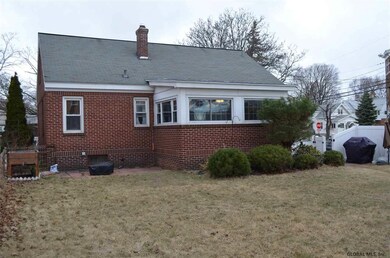 48 Mckinley St, Albany, NY 12206 - photo 2