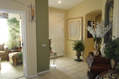 Bright & Welcoming Foyer