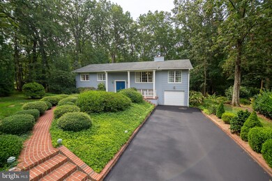 2408 Old Trace Ln, Reston, VA 20191 - photo 3