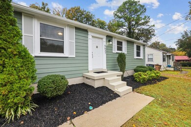 5637 Meadowcrest Ln, Nashville, TN 37209 - photo 5