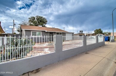 7119 E Azalea Cir-3
