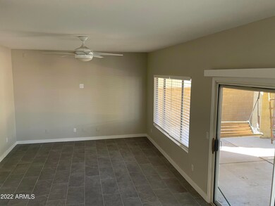 CBAE4251-5FF8-4499-94AD-84058CB35115