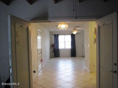 1800 VC porch to dn and lr best