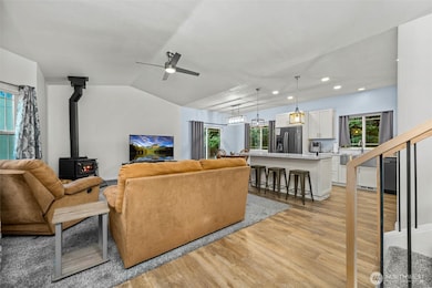 481 Peak Dr, Sedro Woolley, WA 98284 - photo 4