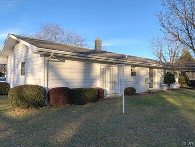 1015 Shadow Oaks Ln, Slatington, PA 18080 - photo 3