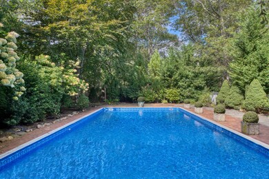 1 Abigails Path, East Hampton, NY 11937 - photo 3