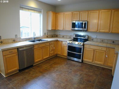 15543 SE Bollam Dr, Clackamas, OR 97015 - photo 2