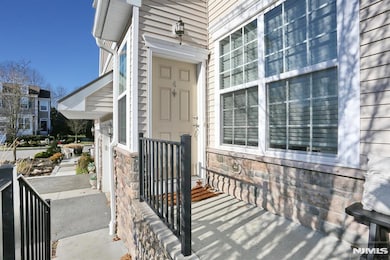 4 Masterson Ct, Waldwick, NJ 07463 - photo 3