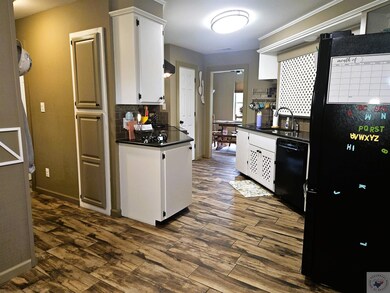 6908 Hughes Rd, Texarkana, TX 75503 - photo 6