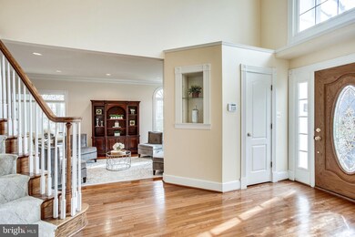 6215 Point Cir, Centreville, VA 20120 - photo 4