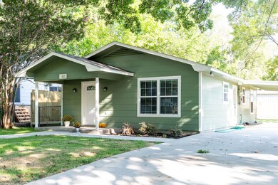 412 W 8th St, Bonham, TX 75418 - photo 2