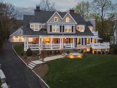 372 Up Mountain Ave, Montclair Twp., NJ 07043 - photo 2