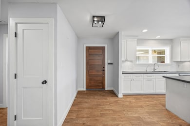 9715 Greenwillow St, Houston, TX 77096 - photo 4