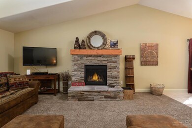 57945 Kinglet Rd, Sunriver, OR 97707 - photo 5