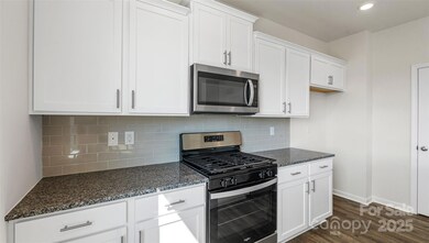 576 Country Oak Dr, Asheville, NC 28804 - photo 5