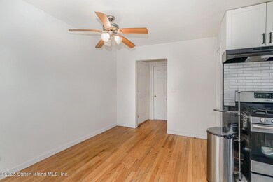 124 van Cortlandt Ave, Staten Island, NY 10301 - photo 7