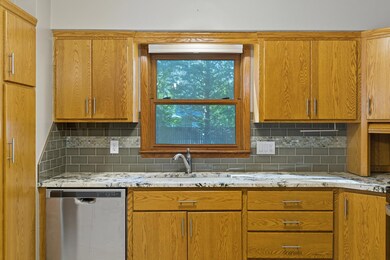 221 Crestwood Dr, North Mankato, MN 56003 - photo 3