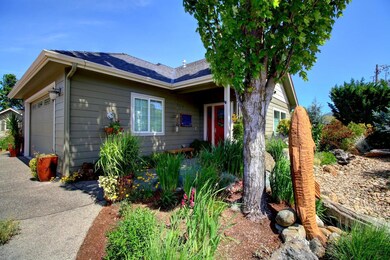 1369 SW Argo Ln, Grants Pass, OR 97527 - photo 2