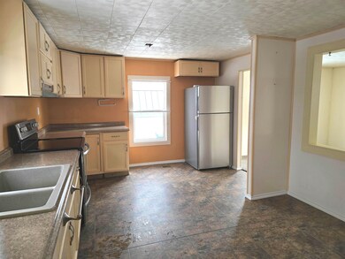 131 Crosby Dr, Saint Albans City, VT 05478 - photo 7