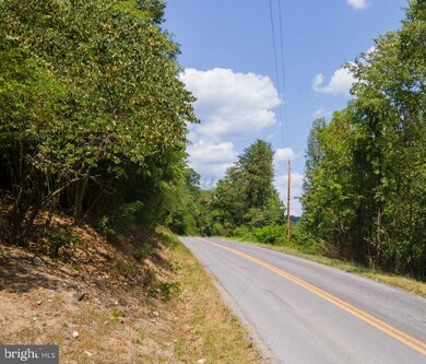 103 Hunters Cir, Luray, VA 22835 - photo 3