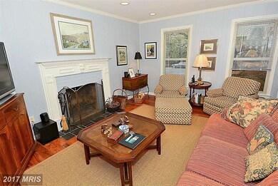 12213 Folkstone Dr, Herndon, VA 20171 - photo 7