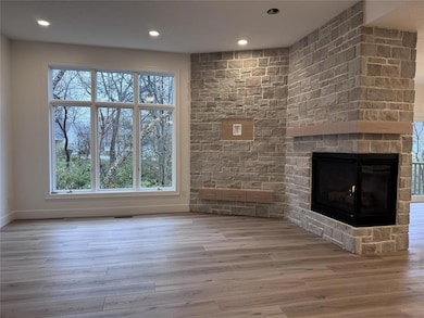 13098 Pinecrest Ln, Clive, IA 50325 - photo 2